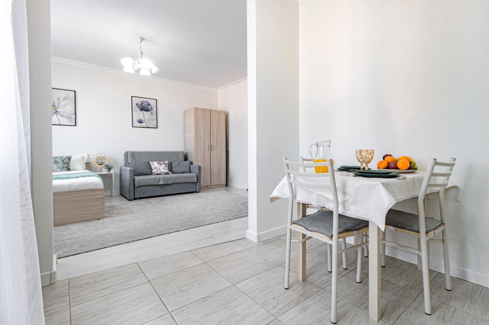 Apartment квартирка во временах года- лето